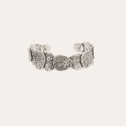 Pulsera Eclipse tipo brazalete plateada
