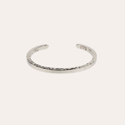 Pulsera Eliot martillada plateada