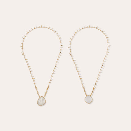 Collar con escapulario engastado en oro — Nácar blanco y cristal