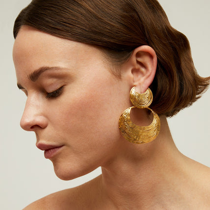 Goldene Luna Wave-Ohrringe