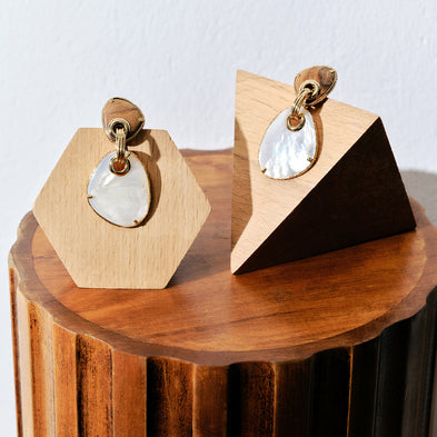 Pendientes Silia « Large size » dorados - Madera y nácar blanco