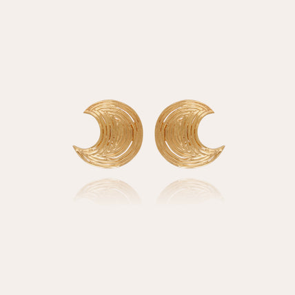 Luna Wave Gold Stud Earrings