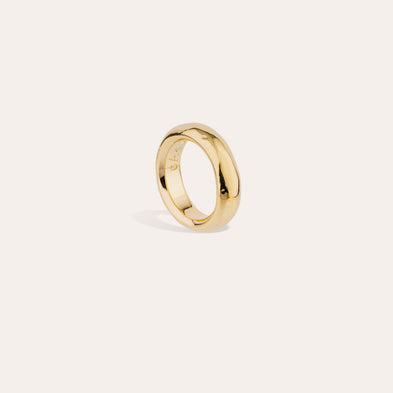 Anillo de boda dorado