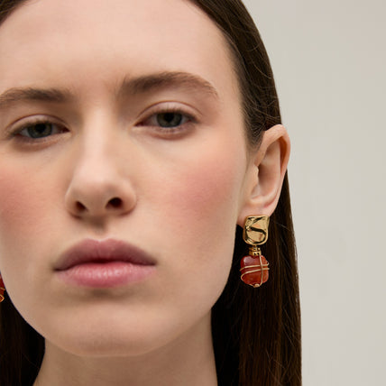Boucles d'oreilles Rainbow Square petit modèle dorées - Cornaline 